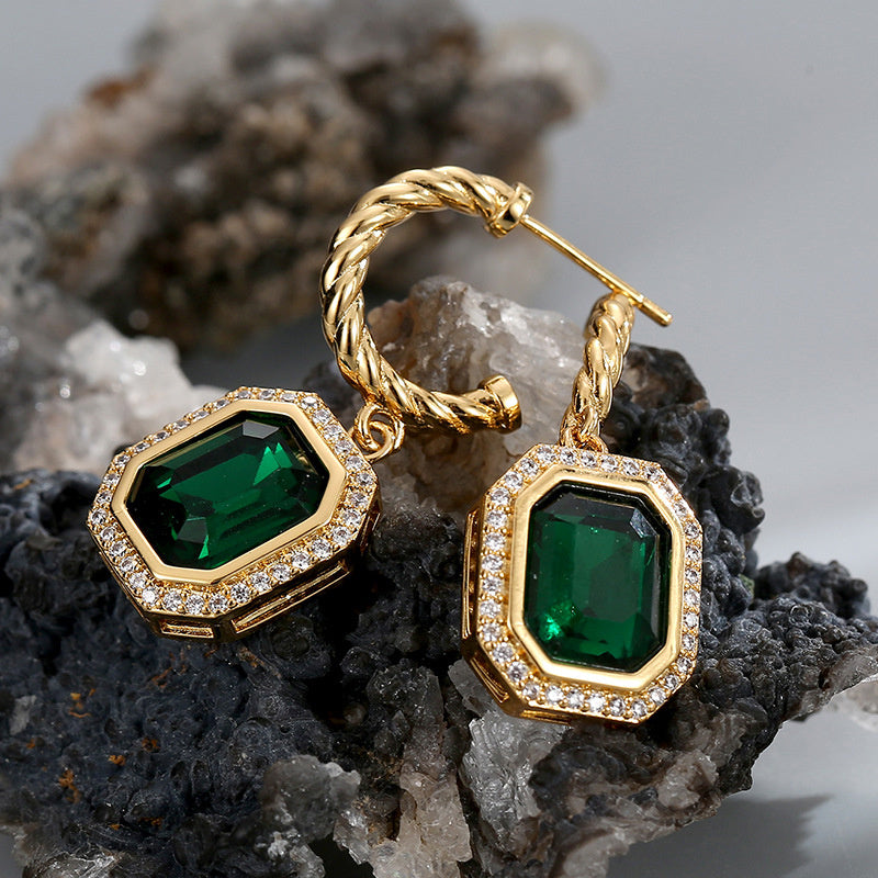Women's Vintage Temperament Emerald Zirconia Earrings