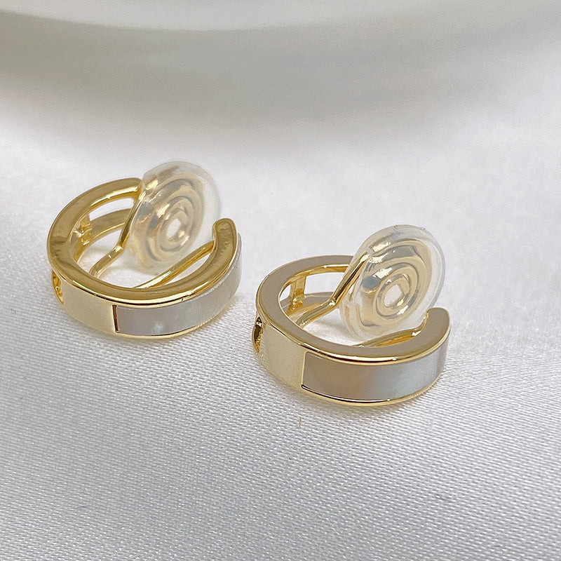 High-grade Simple Fritillaria Circle Earrings
