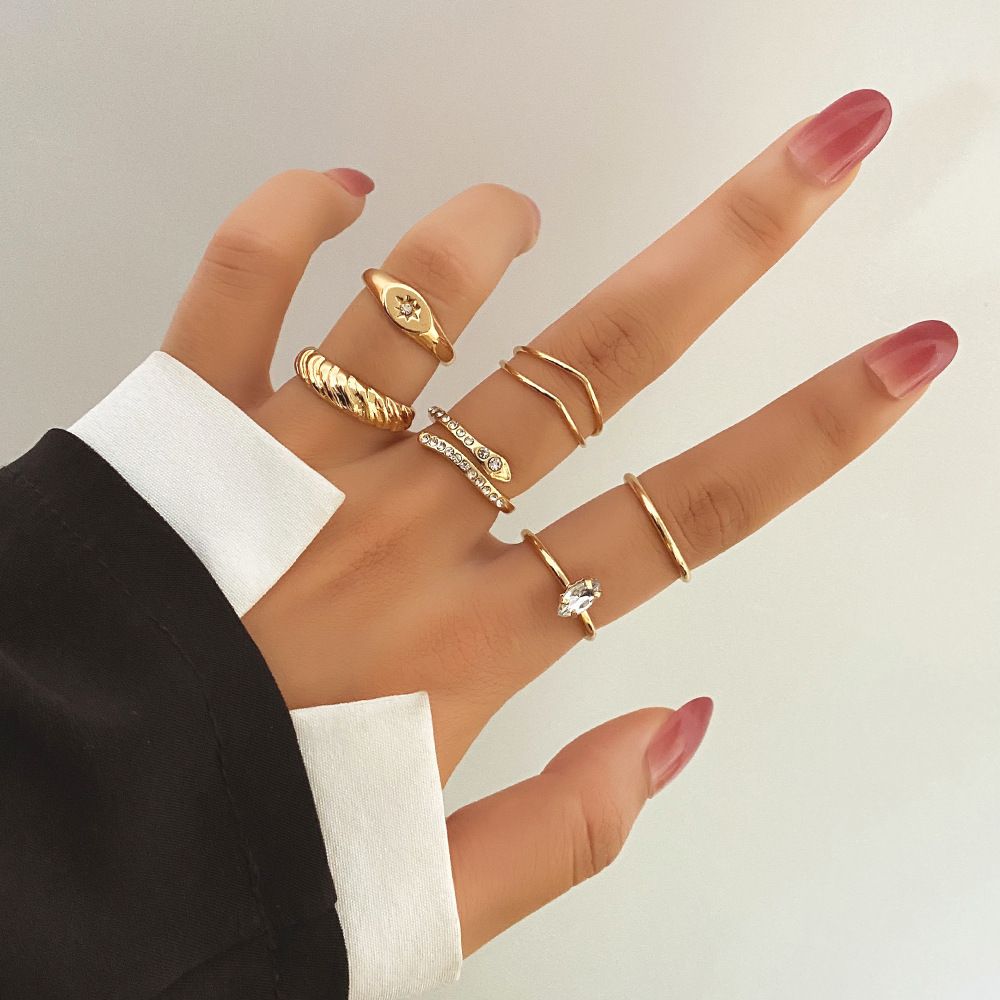 Five-pointed Star Round Flower Ring