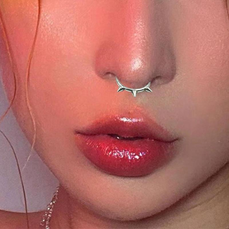 Women's Fashion Spike Cone Closed Earrings
