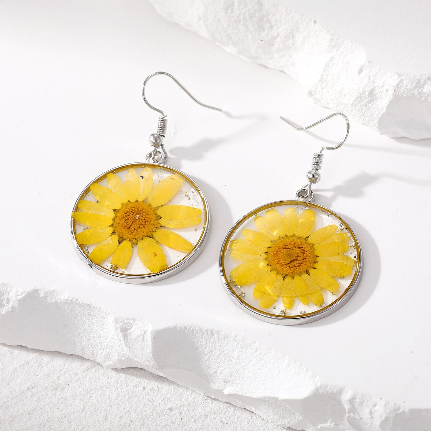 Transparent Personalized Fashion Retro Simple Small Natural Dry Flower Earrings