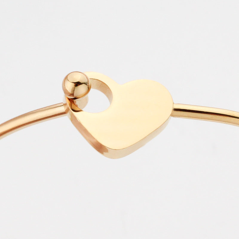 Fashion Titanium Steel Heart Clasp Bracelet