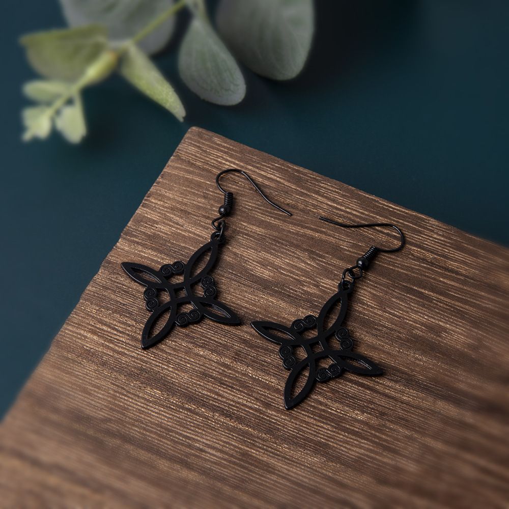 Irish Ear Hook Symmetrical And Simple Personality