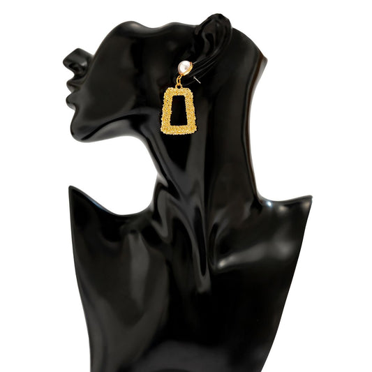 Alloy Sweet Square Earrings Are Simple And Cold