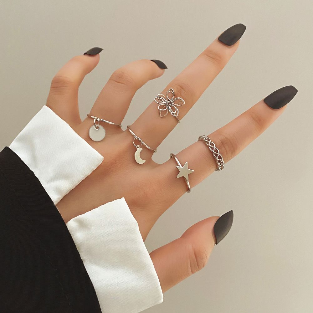 Five-pointed Star Round Flower Ring