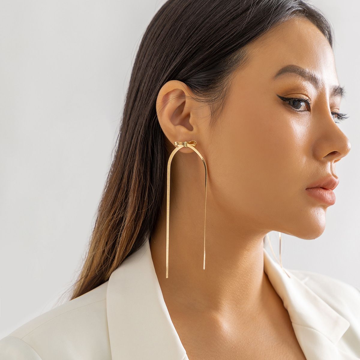Cold Wind Snake Bone Chain Vintage Earrings
