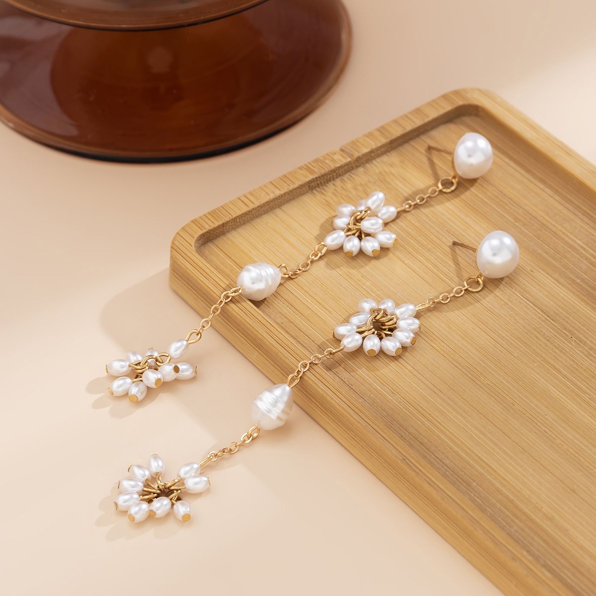 Women's Pearl Vintage Metal Earrings