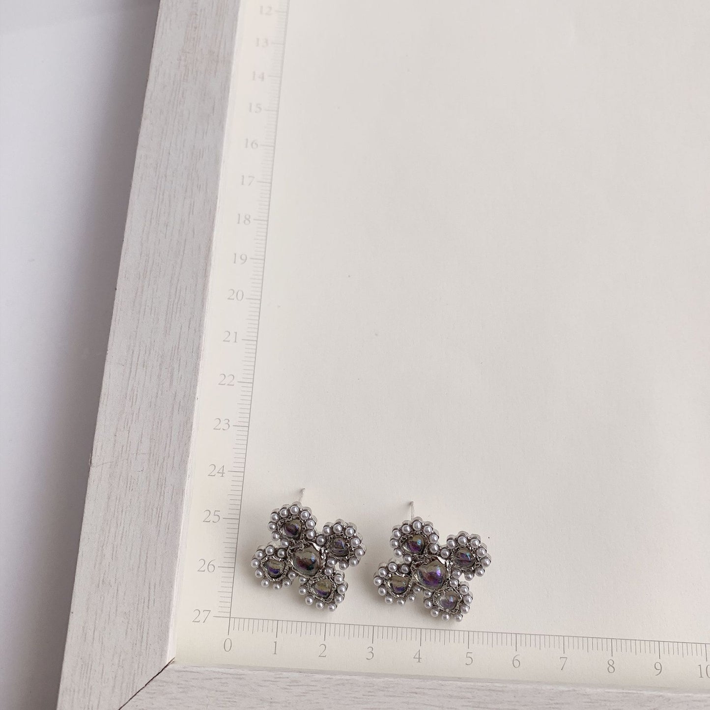 Women's New Fashion Pearl Love Earrings