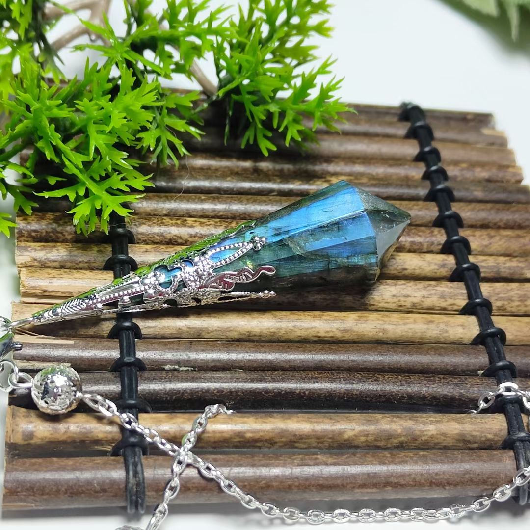Natural Crystal Elongated Stone Spirit Pendulum Pendant Ornament