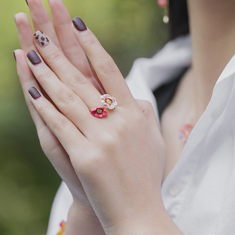 Women's Fashion Simple Enamel Three-dimensional Flower Ring